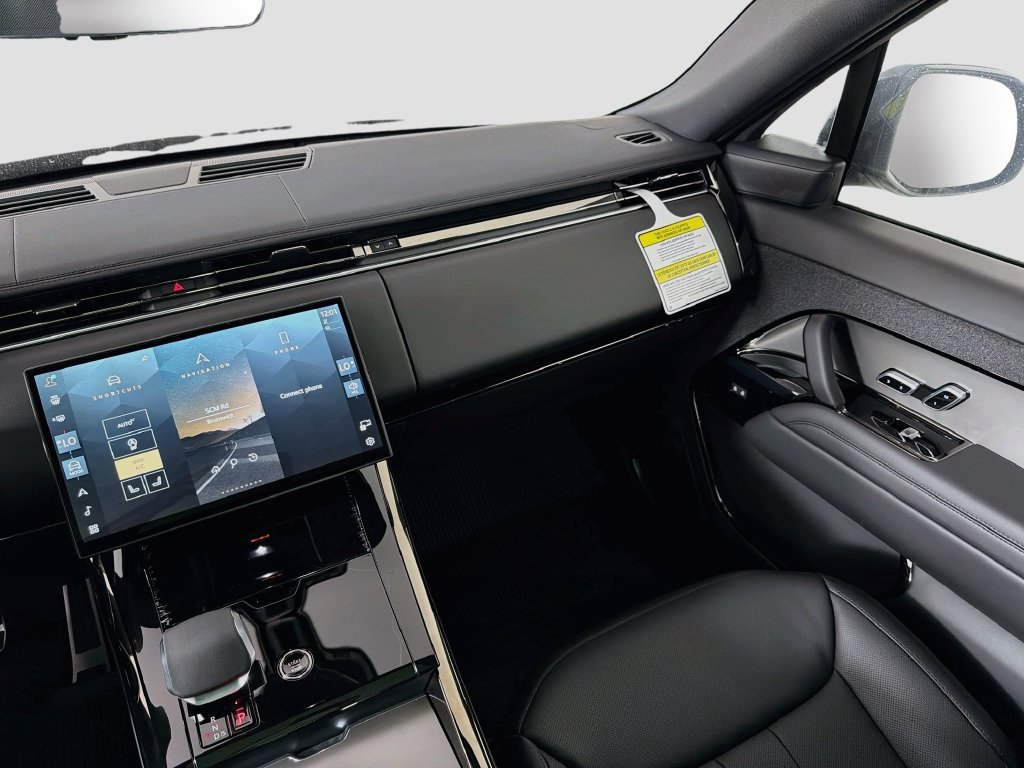 New 2027 Santorini Black Land Rover Dynamic SE P400 image 25