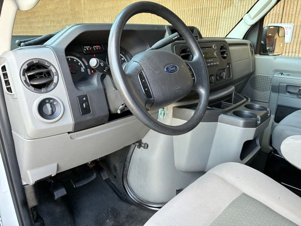 Used 2014 Oxford White Ford XLT image 17