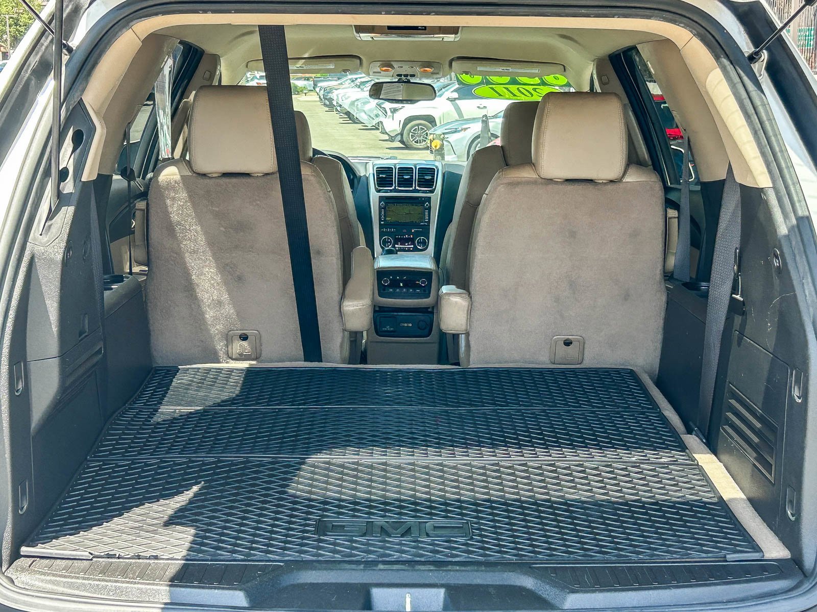 Used 2011 WHITE DIAMOND TRI GMC SLT2 image 26
