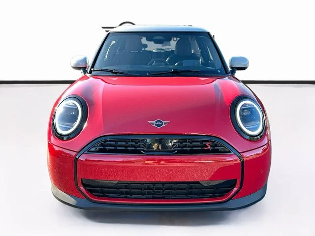 New 2026 Red MINI Signature Plus image 2