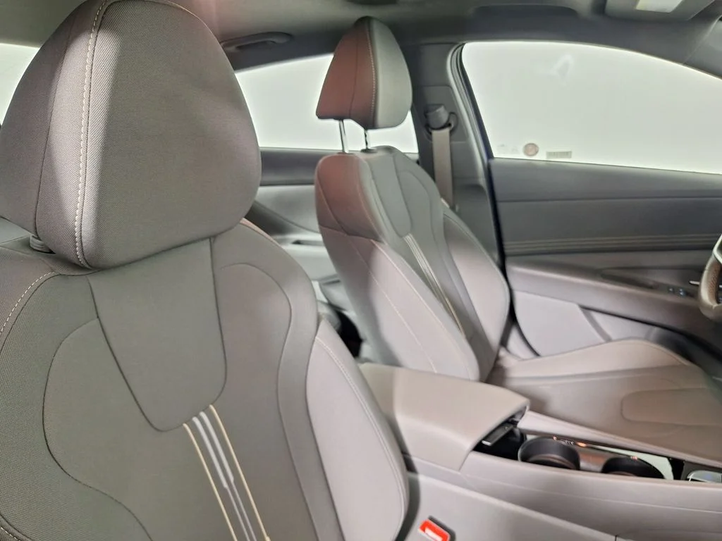 Used 2025 Intense Blue Hyundai SEL Convenience image 28