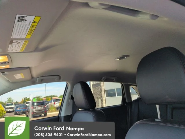 Used 2022 Mercury Gray Metallic Mitsubishi  image 23