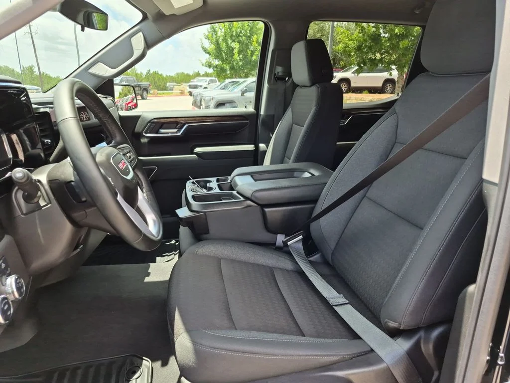 Used 2024 Black GMC Elevation image 23