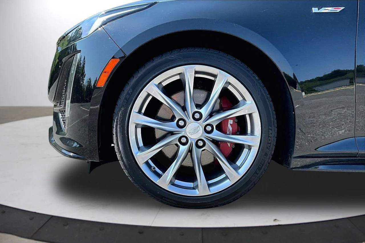 Certified Used 2022 Black Cadillac V-Series image 32