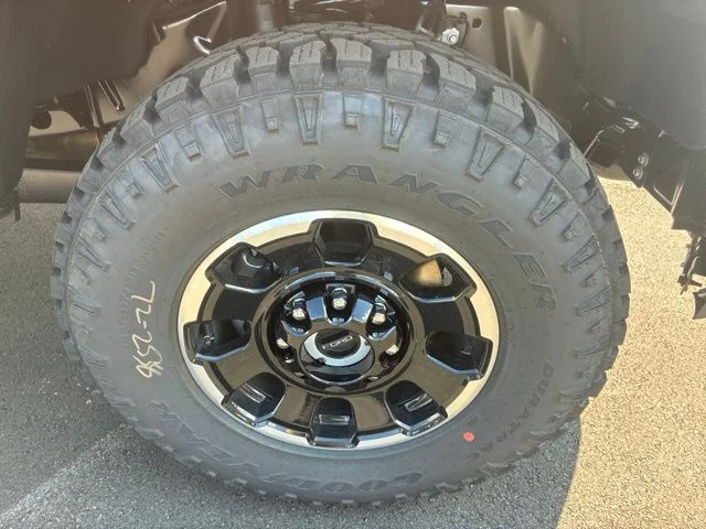 New 2026 Carbonized Gray Metallic Ford F-250® Lariat® image 14