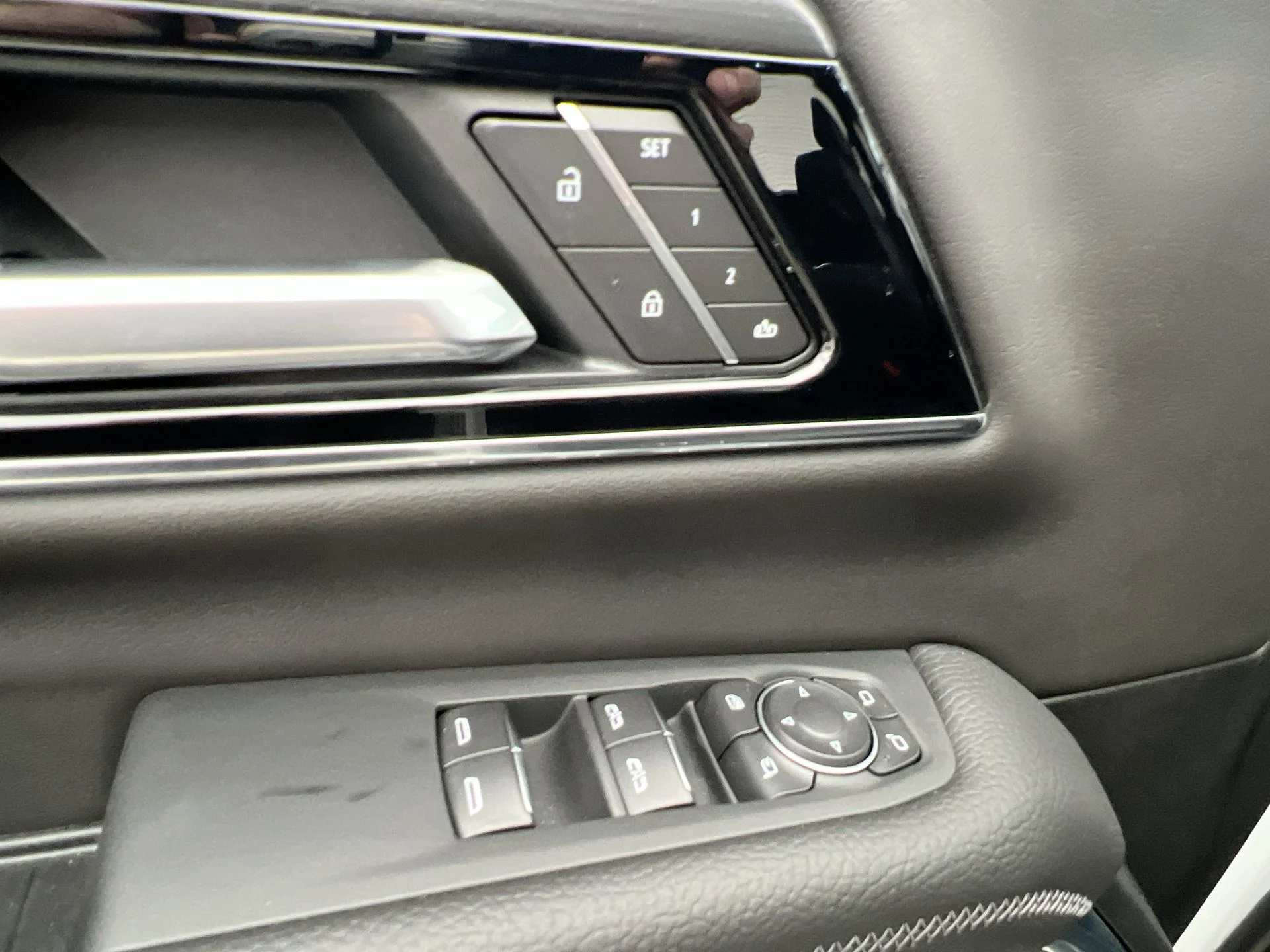2026 GMC Yukon XL Denali - Photo 65