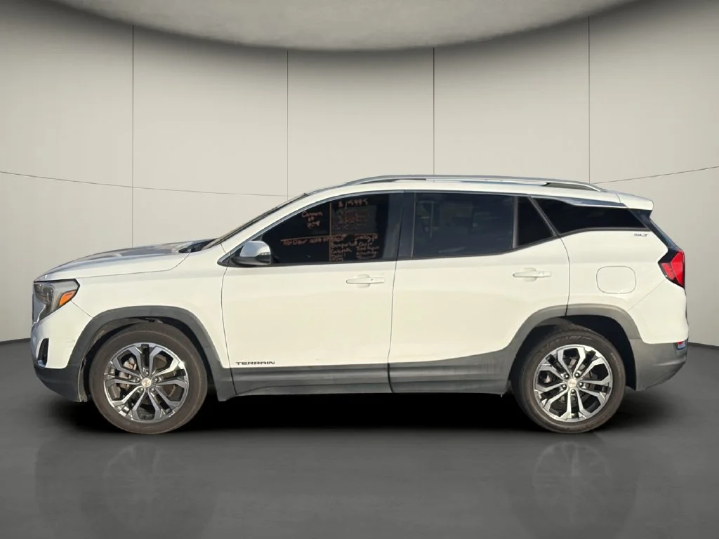 Used 2018 White GMC SLT image 4
