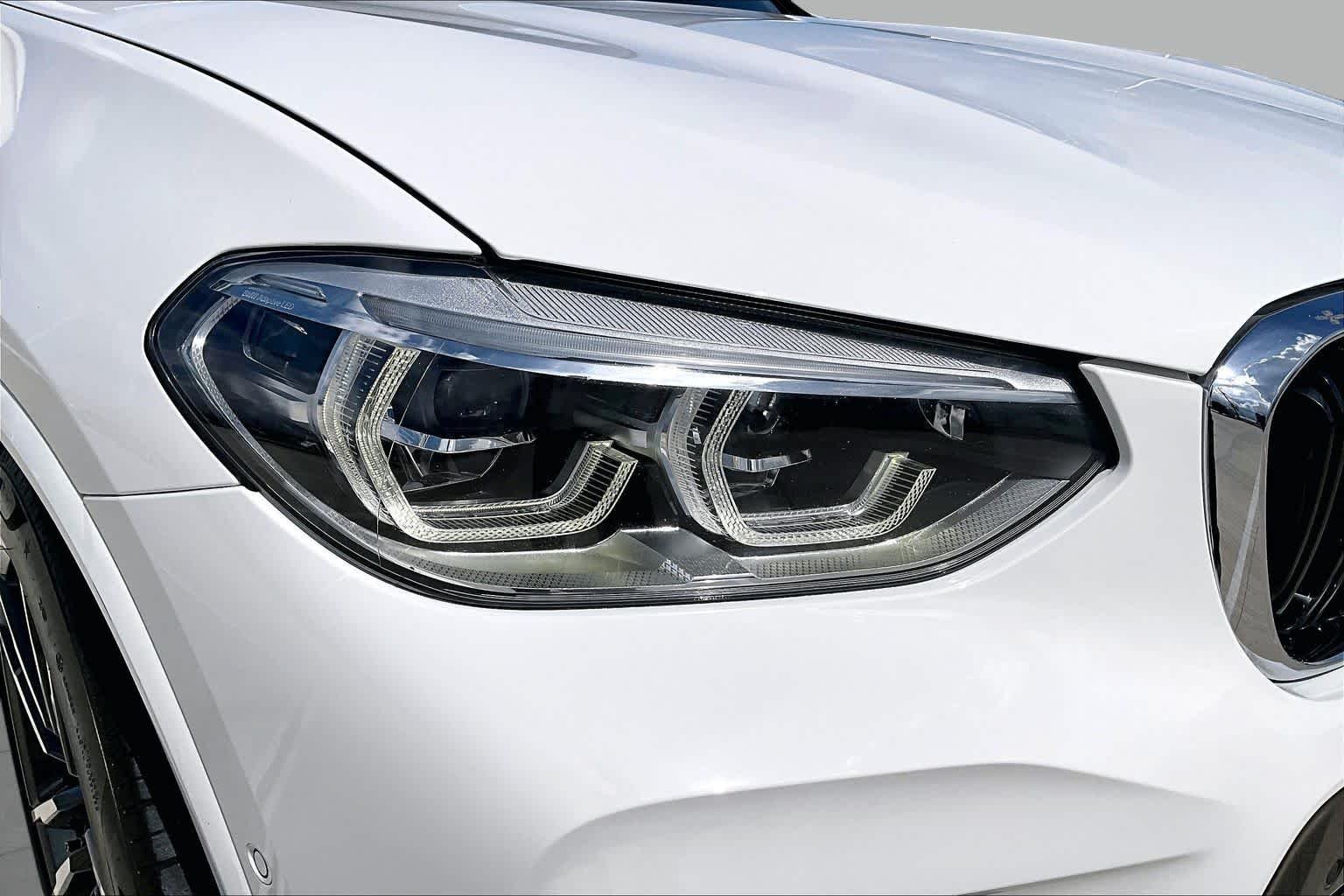 Used 2020 Alpine White BMW  image 26