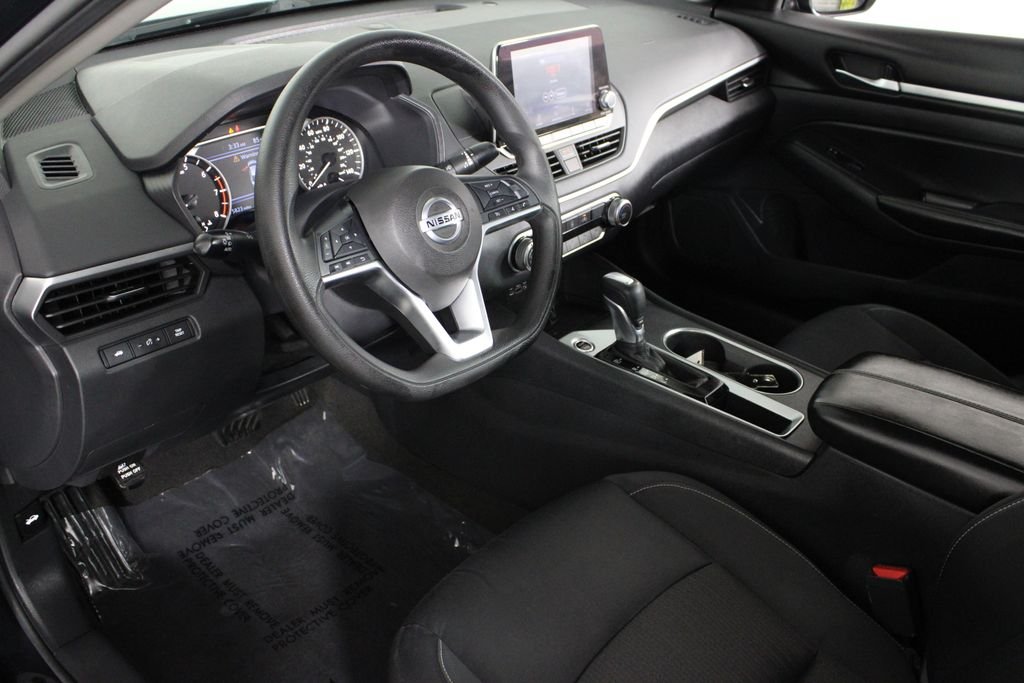 Used 2022 Blue Nissan 2.5 SV image 18