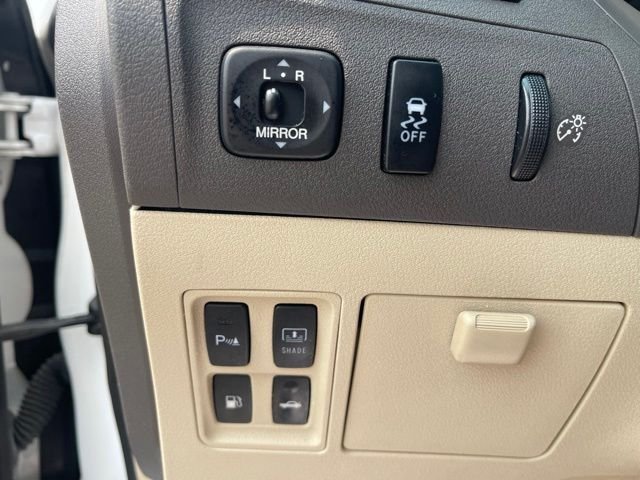 Used 2011 Starfire Pearl Lexus 350 image 18