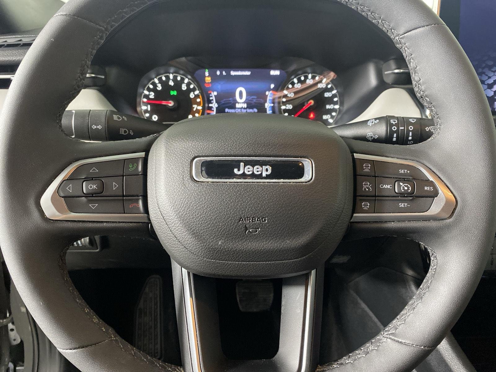 Used 2024 Sting-Gray Clearcoat Jeep Limited image 13