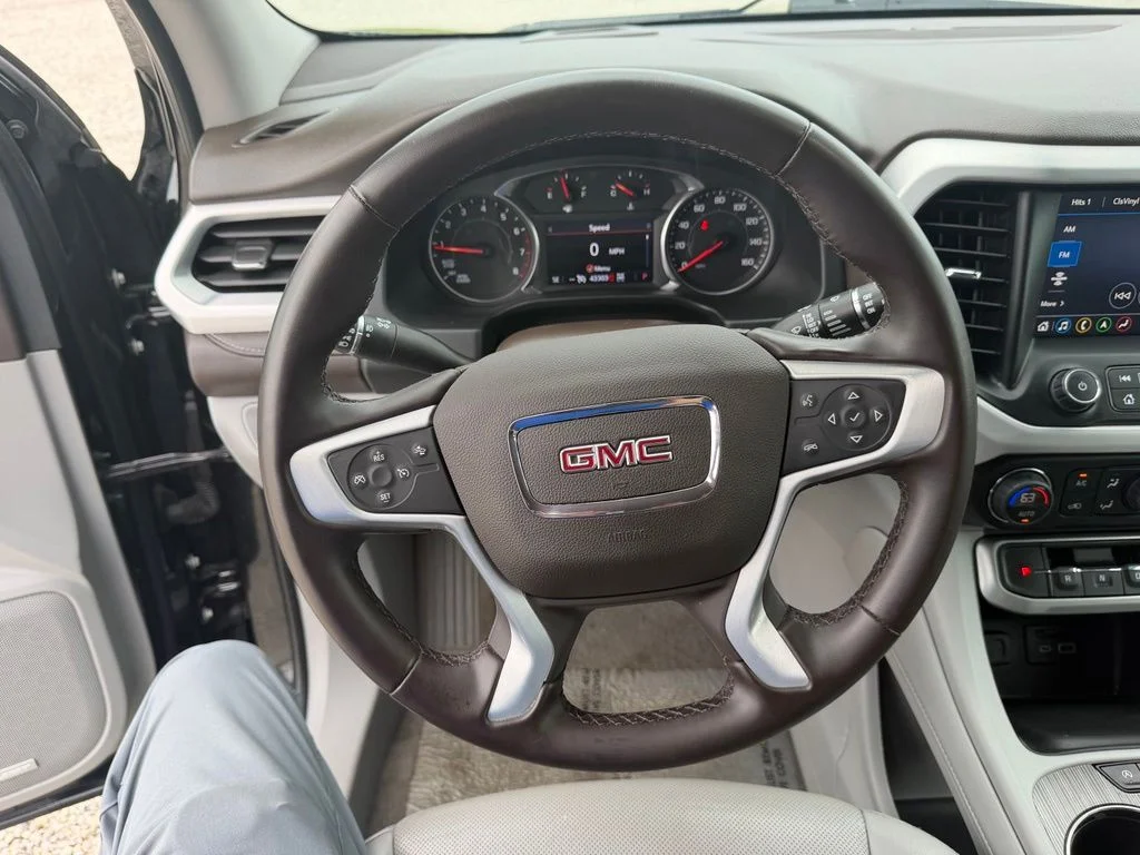 Used 2023 Black GMC SLT image 16