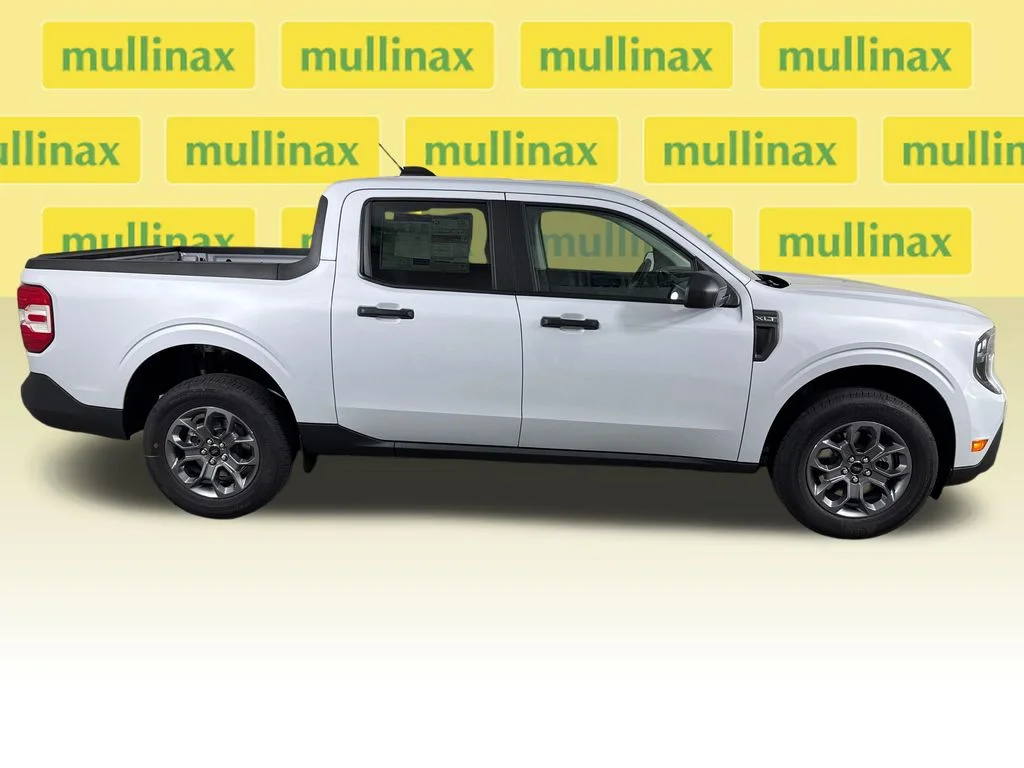 New 2026 White Ford XLT image 20