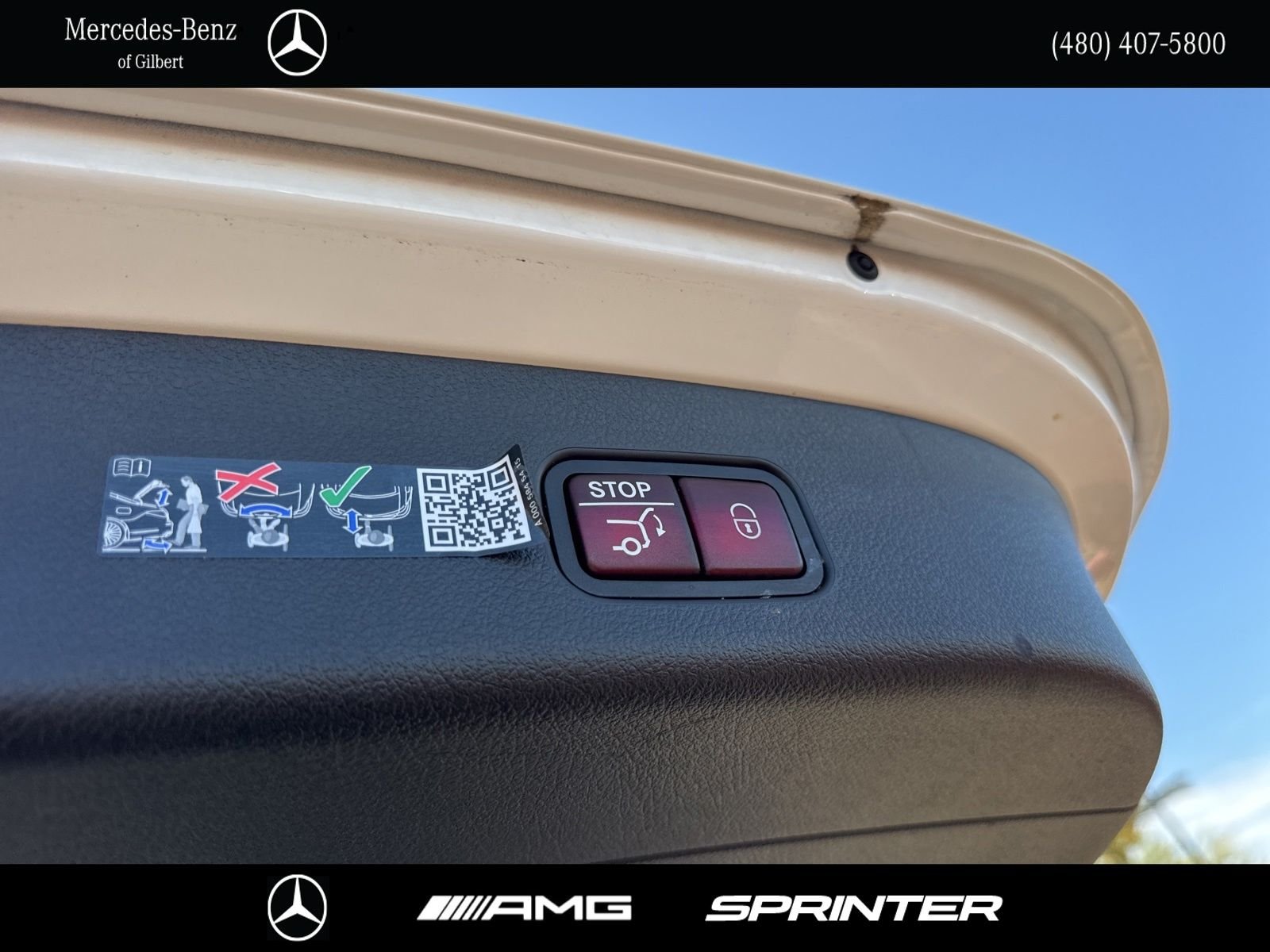 Used 2025  Mercedes-Benz GLC 300 image 6