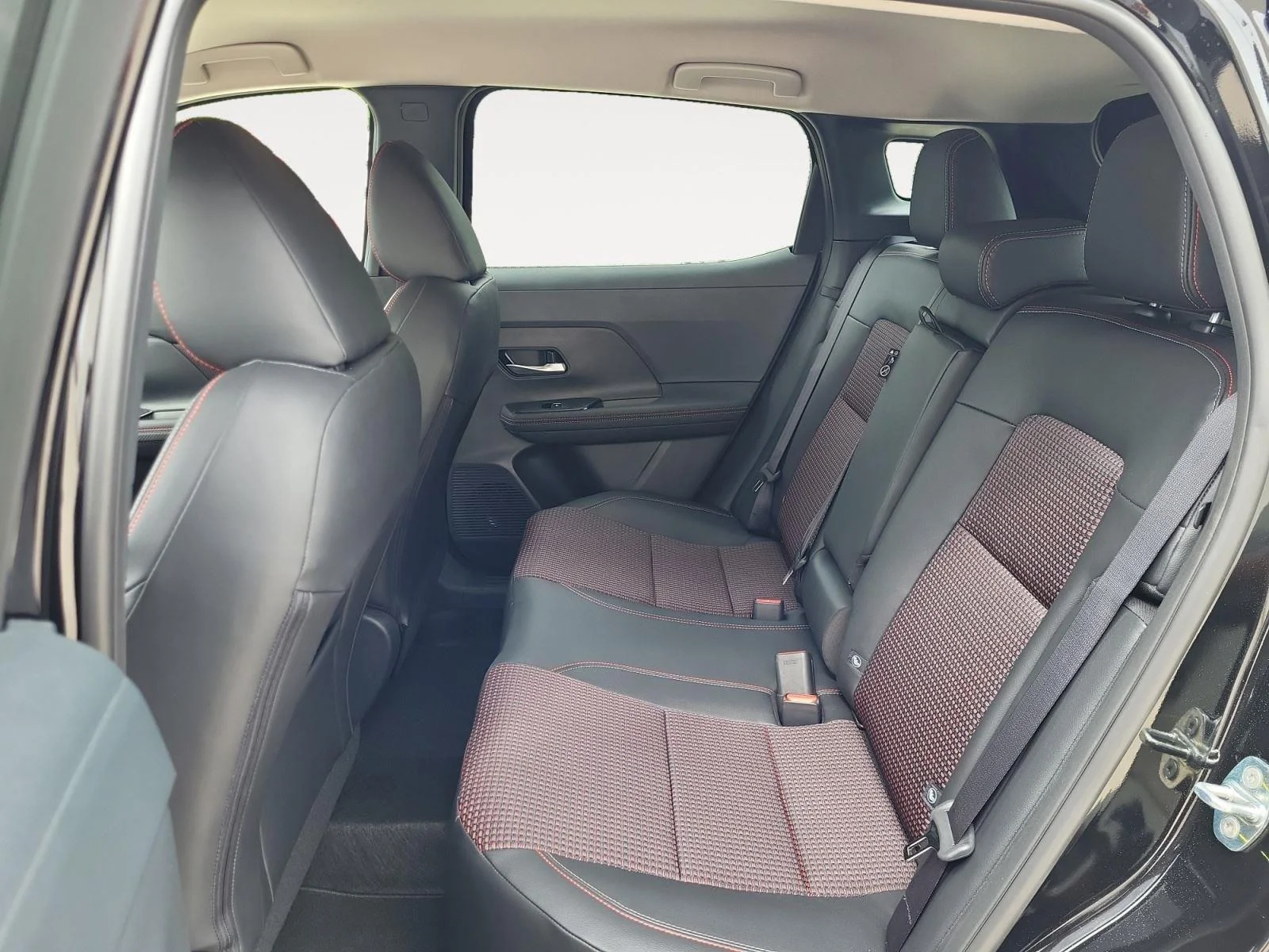 2025 Nissan Kicks SR - Photo 20