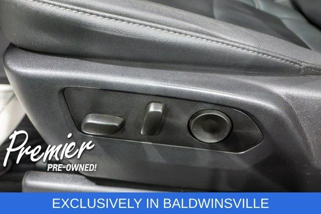 Used 2025 Gray Chevrolet LT image 19
