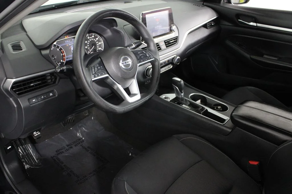 2022 Nissan Altima SV - Photo 19