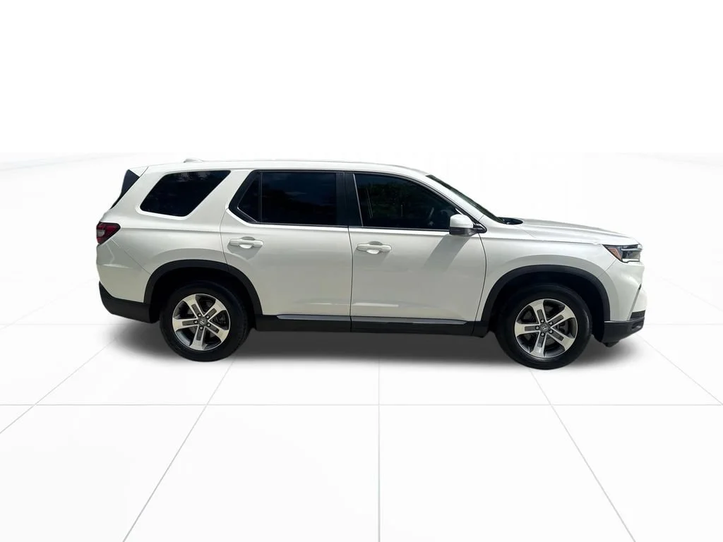 Certified Used 2025 Platinum White Pearl Honda AWD EX-L image 46