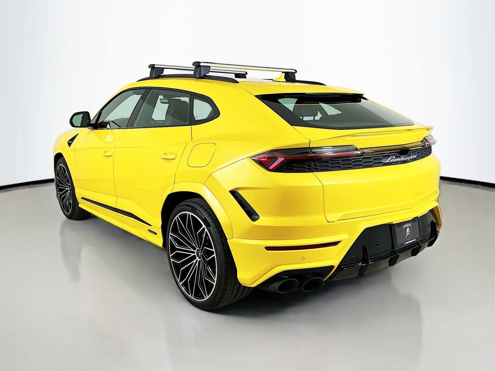 Used 2025 Yellow Lamborghini  image 7