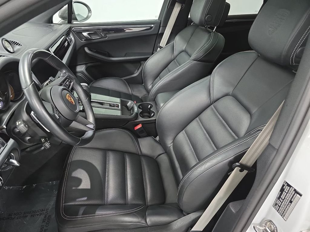 Certified Used 2023  Porsche T image 5