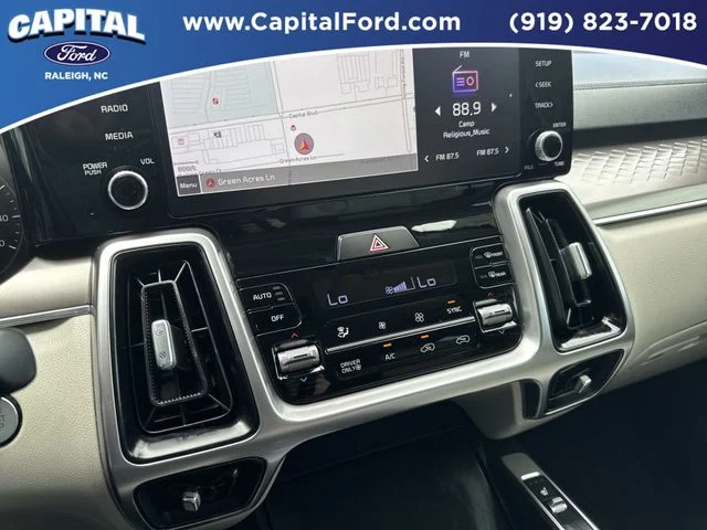 Used 2022 Gray Kia EX image 27