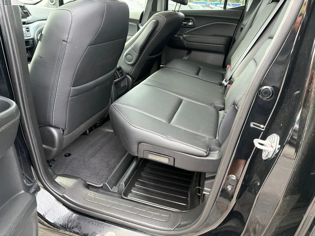 Used 2023 Black Honda RTL image 20