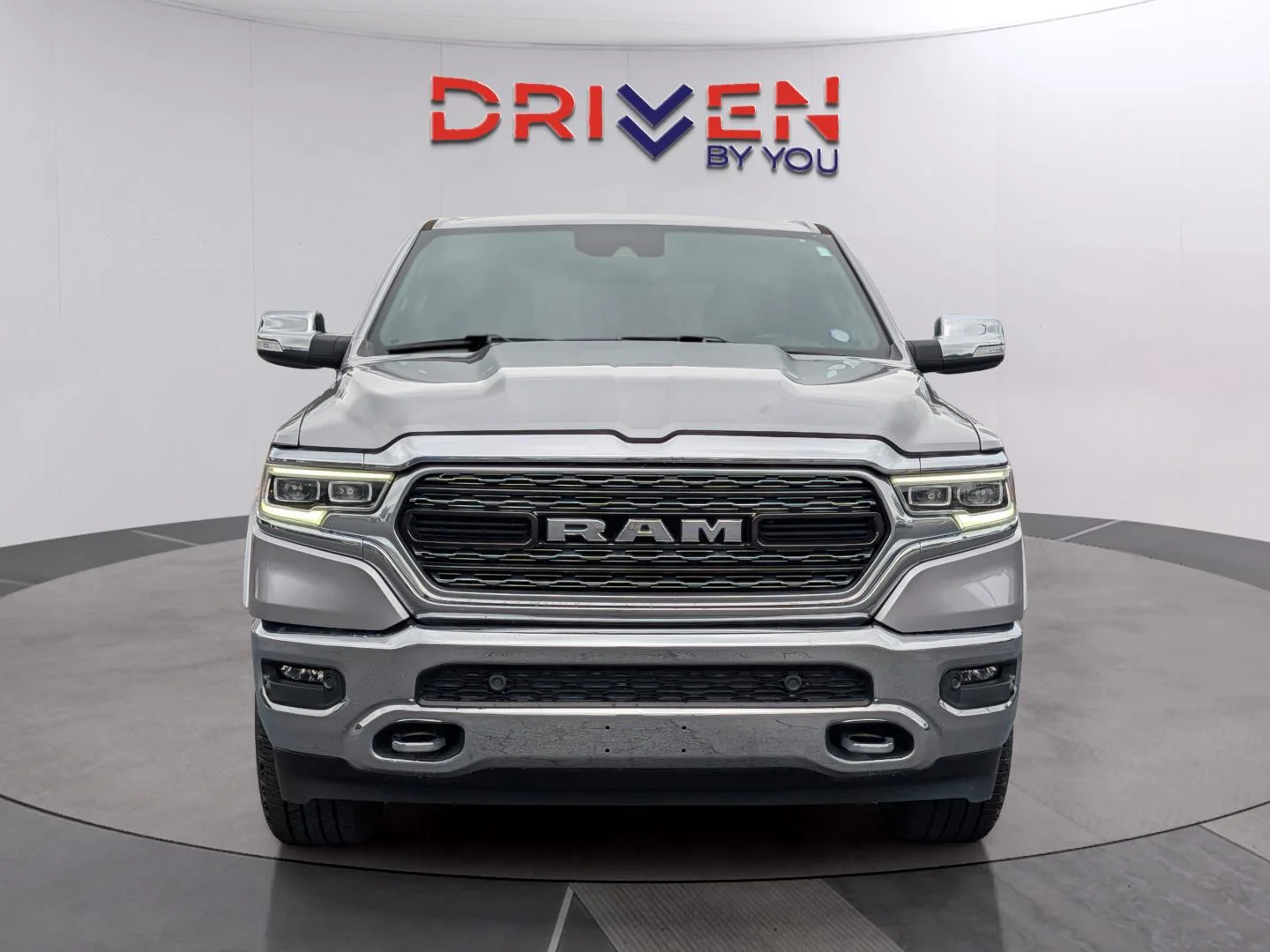 Used 2022 Billet Silver Metallic Clearcoat Ram Limited image 8
