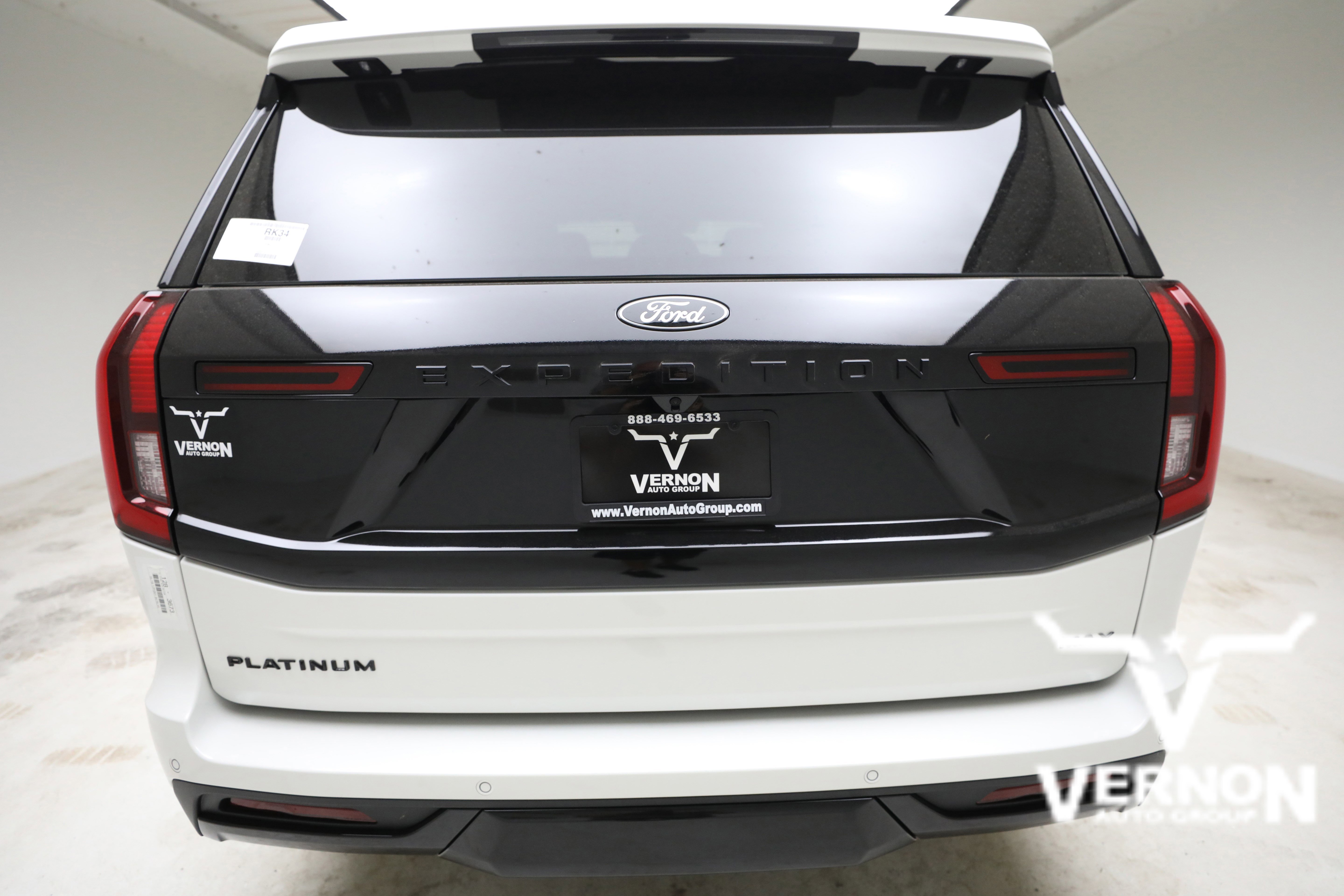 New 2026 Star White Metallic Tri-Coat Ford  image 4