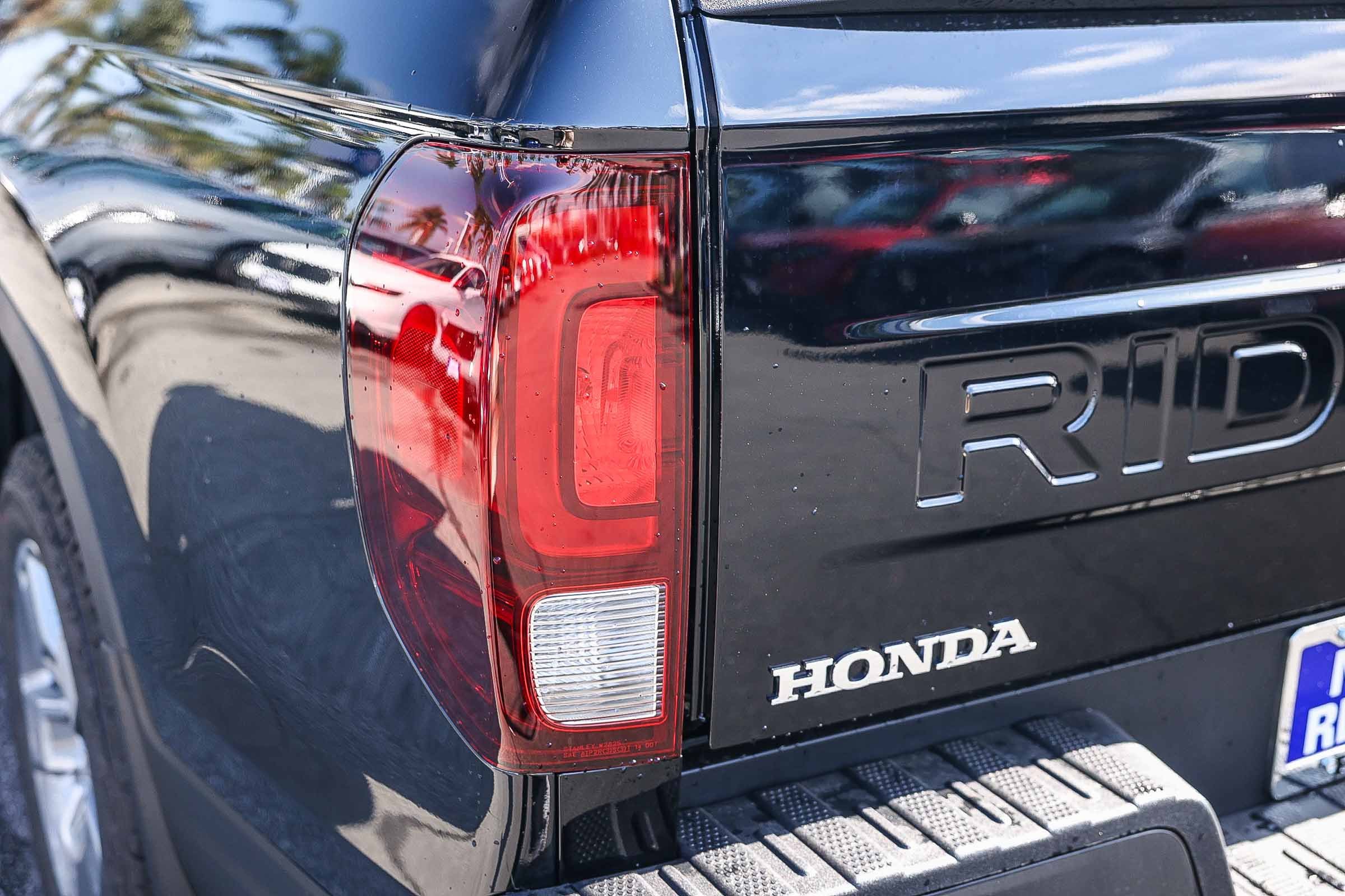 New 2026 Crystal Black Pearl Honda RTL AWD image 7