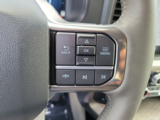 New 2026 Star White Metallic Tri-Coat Ford Platinum® image 6
