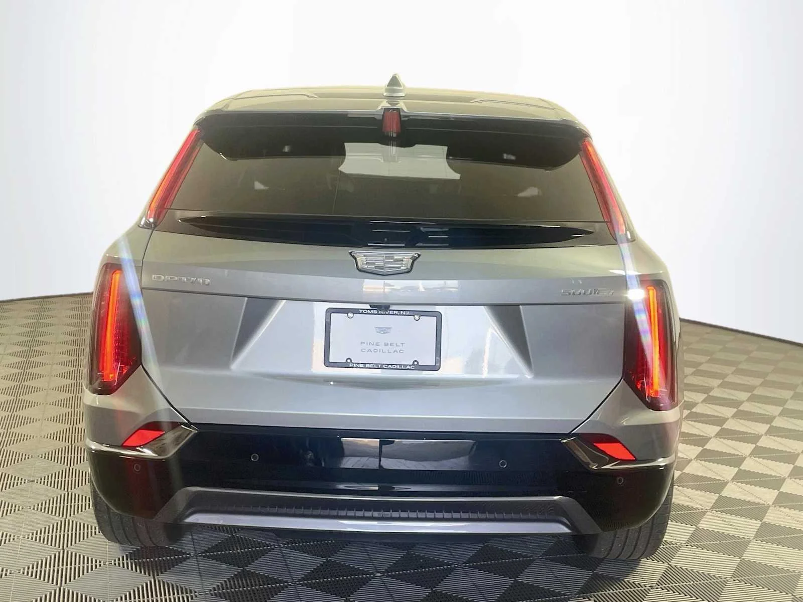 Used 2025 Argent Silver Metallic Cadillac Sport image 5