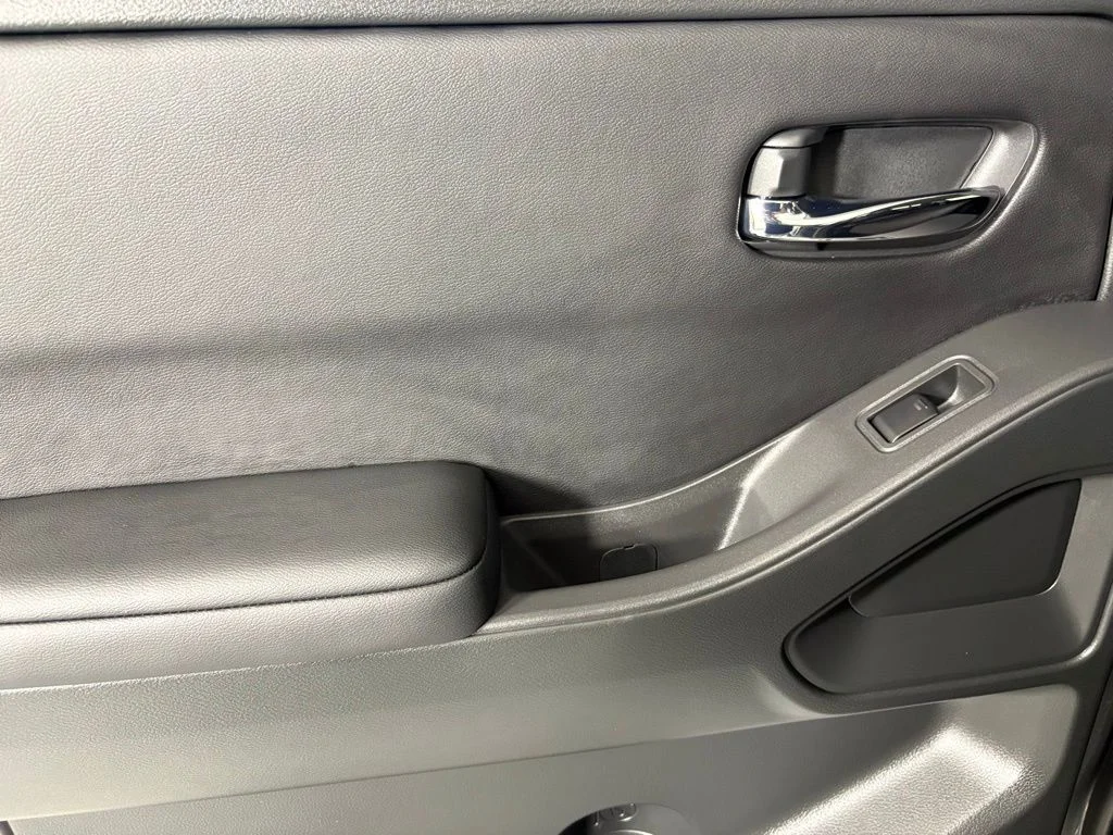 New 2026 Gun Metallic Nissan Crew Cab SV image 35