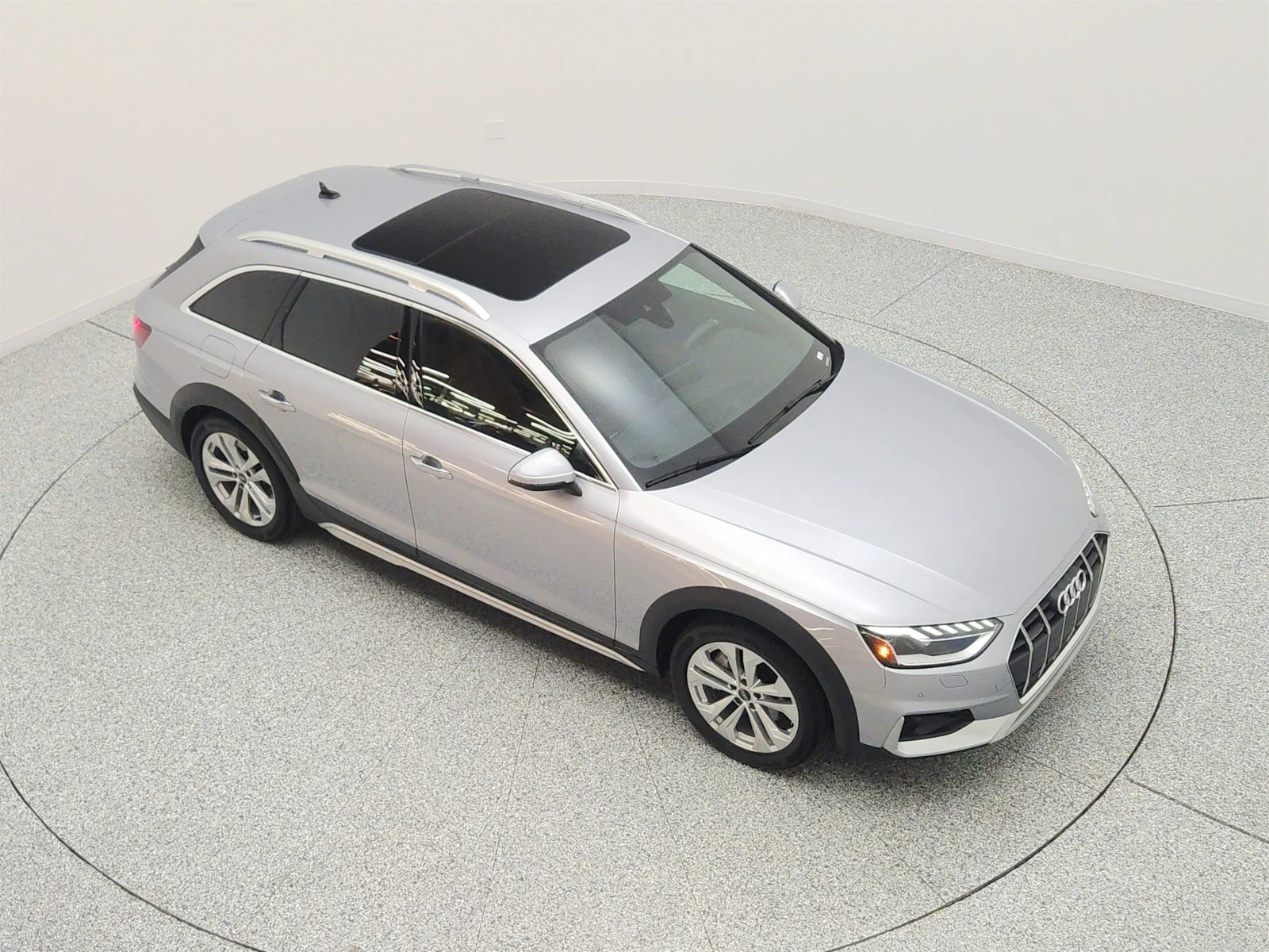 Used 2023 Florett Silver Metallic Audi Premium Plus 45 TFSI quattro image 24