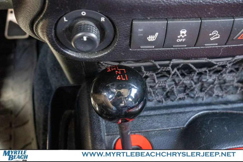 Used 2017 Black Clearcoat Jeep Unlimited Rubicon image 23