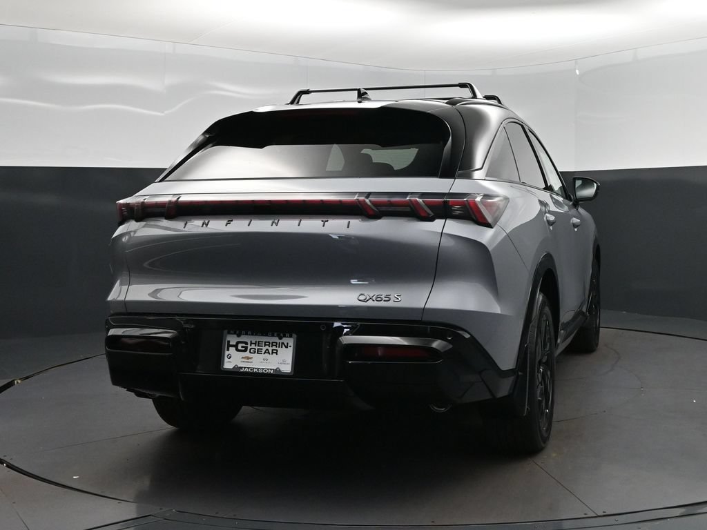 New 2027 Gray INFINITI SPORT image 7