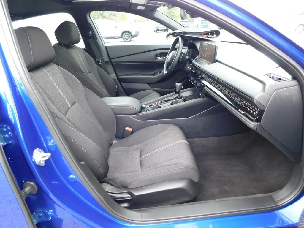Used 2025 Blue Honda Sport image 18