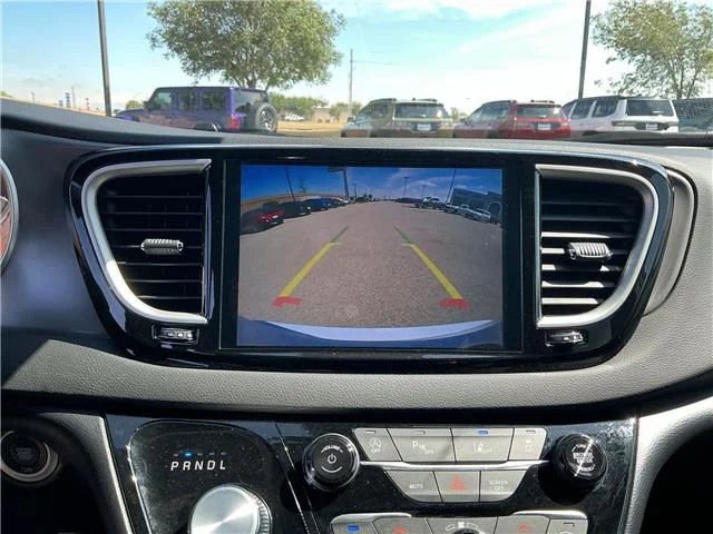 Used 2025 Bright White Clearcoat Chrysler Select Front-Wheel Drive Passenger image 23