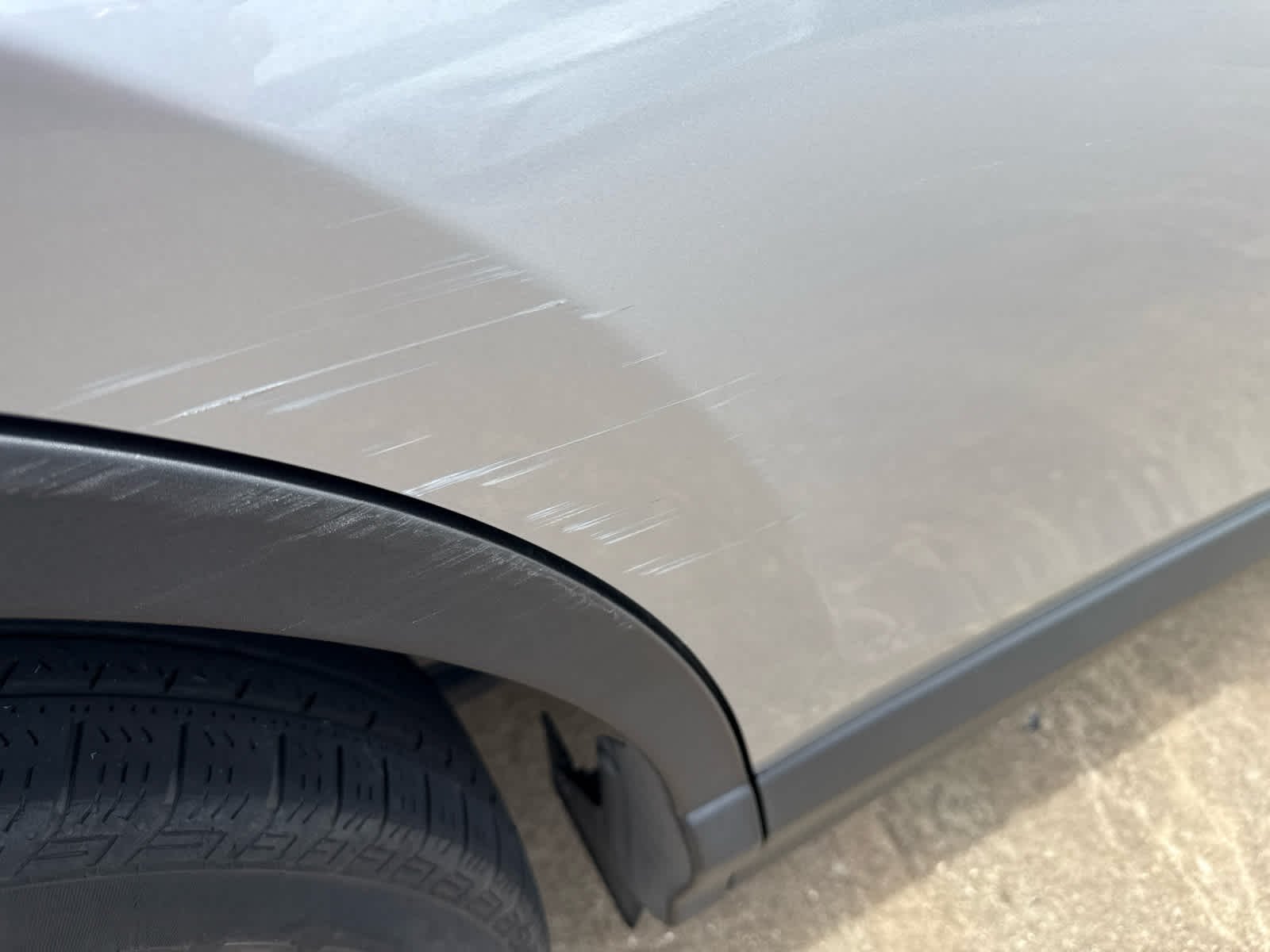 Used 2018 Silver Sky Metallic Toyota XLE image 9