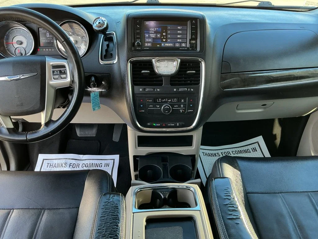 Used 2016 Silver Chrysler Touring image 20