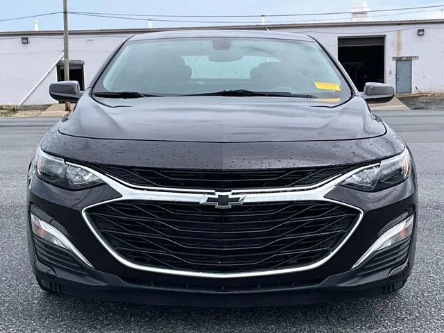 Used 2020 BLACK CHERRY METALLIC Chevrolet RS image 4