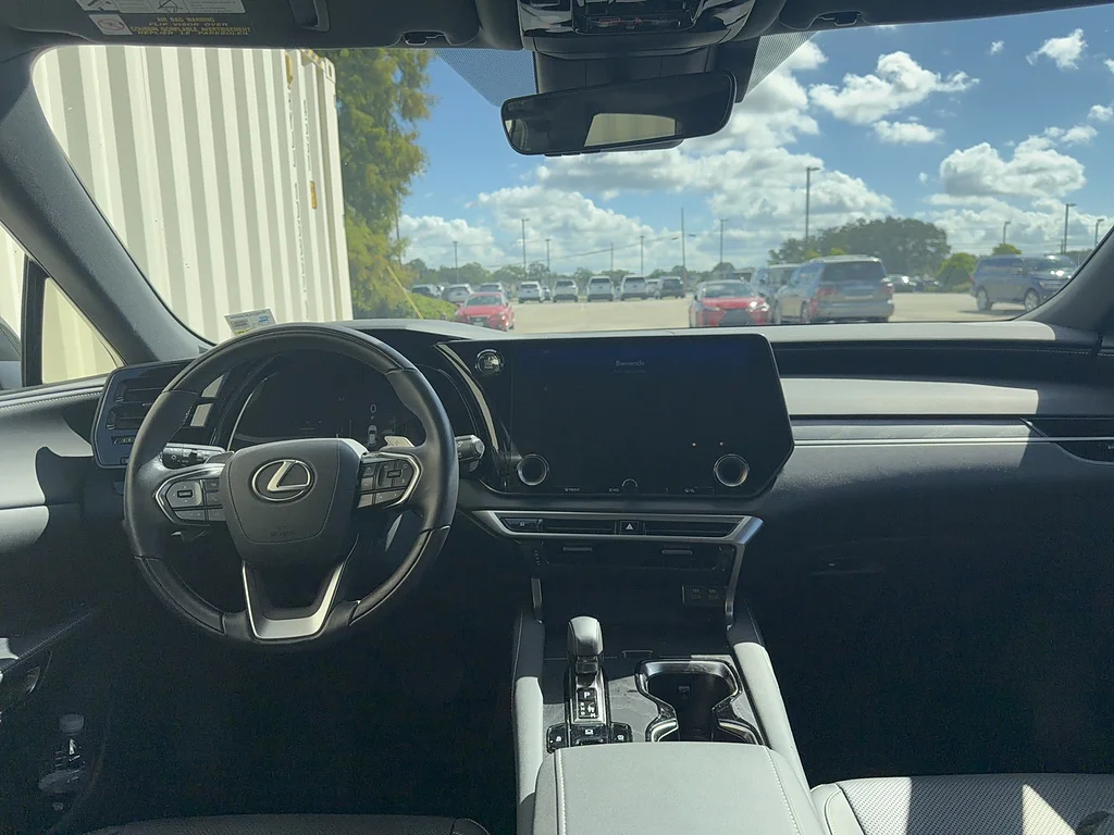 Certified Used 2025 Nori Green Pearl Lexus Premium image 3