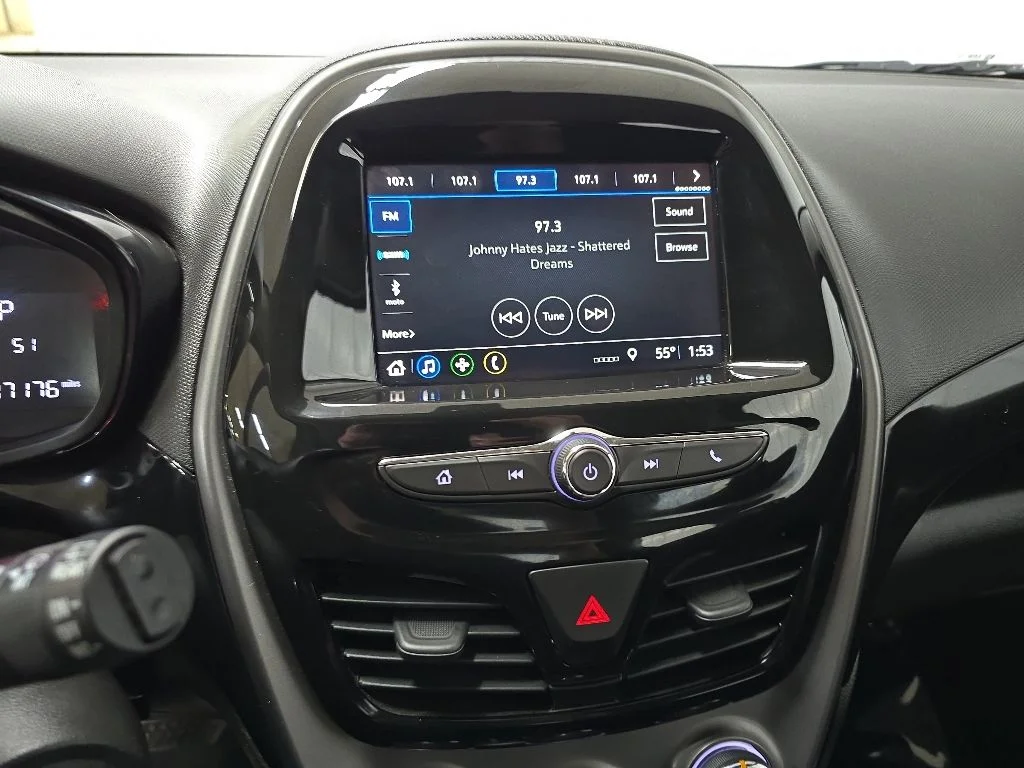 Used 2020 Summit White Chevrolet 1LT image 24