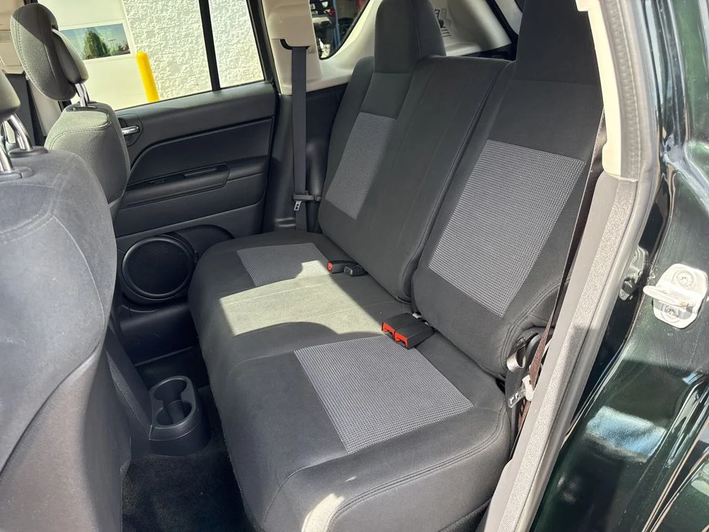 Used 2013 Black Forest Green Pearlcoat Jeep Latitude image 31