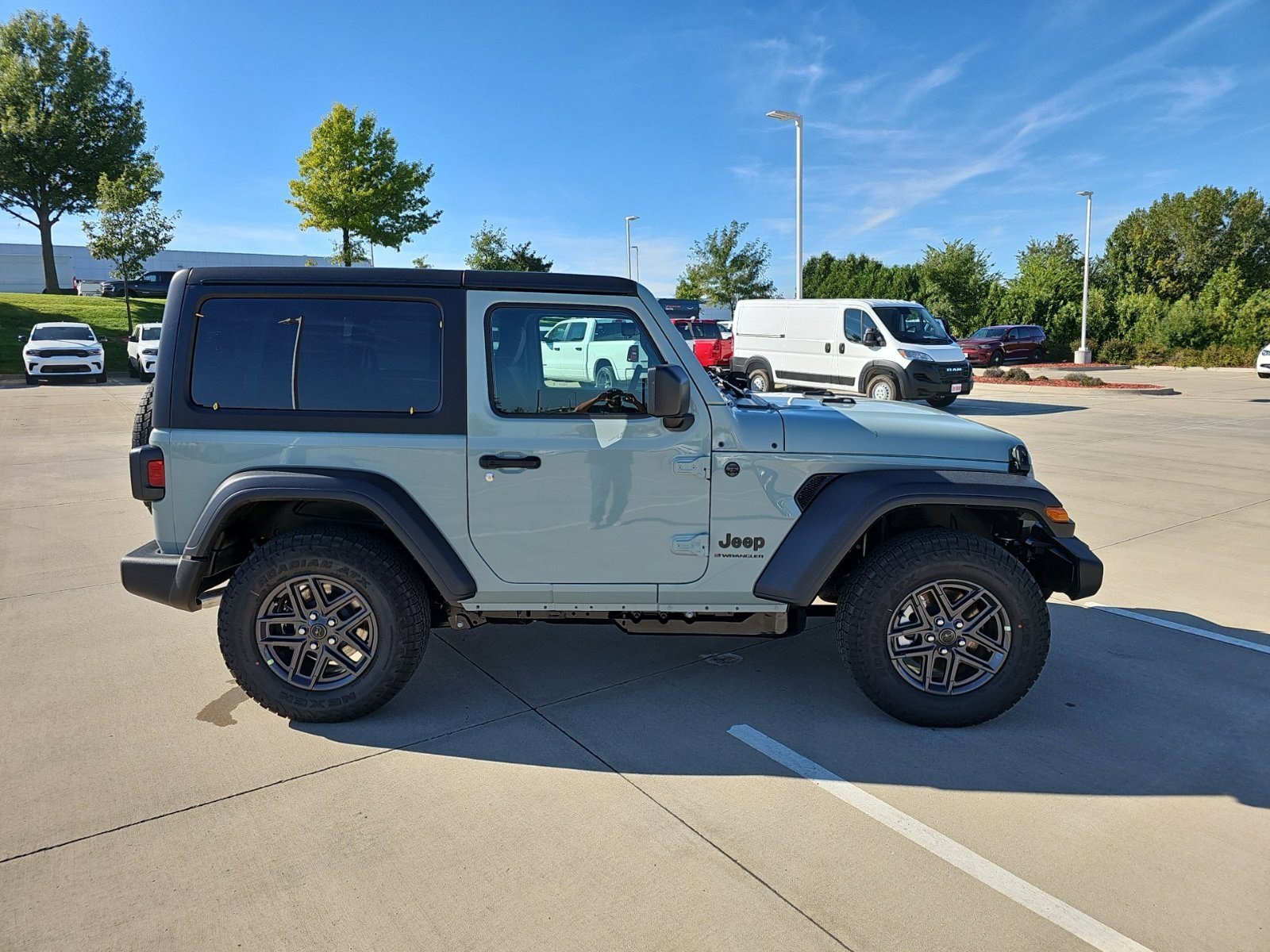 New 2027 Earl Clearcoat Jeep Sport S image 6