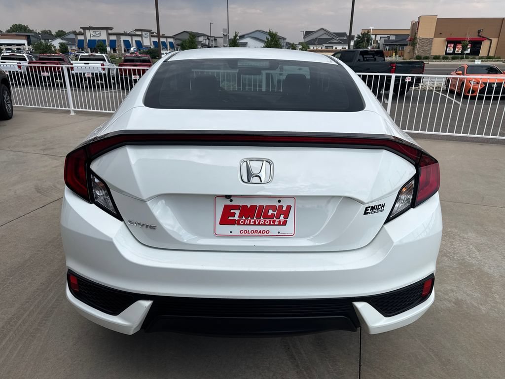Used 2017  Honda LX image 4