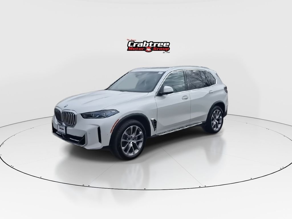 Used 2024 White BMW xDrive40i image 4