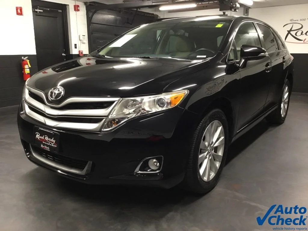 Used 2014 Black Toyota LE image 5