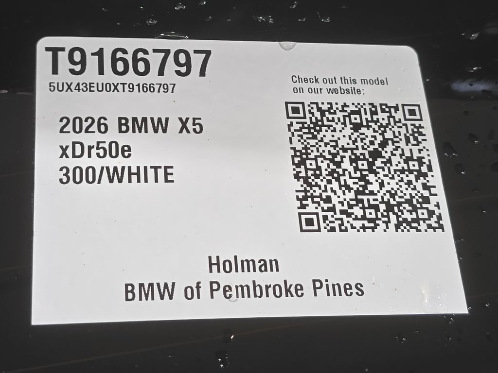 Used 2026 Alpine White BMW xDrive50e image 27