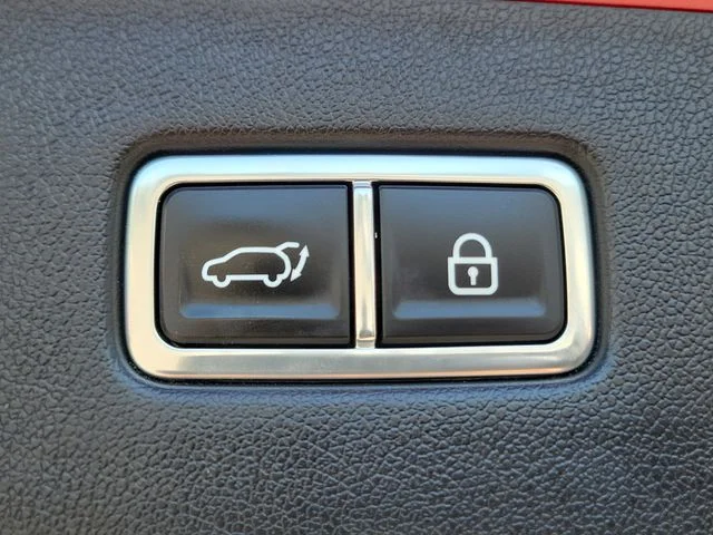 Used 2023 Red Kia EX image 8