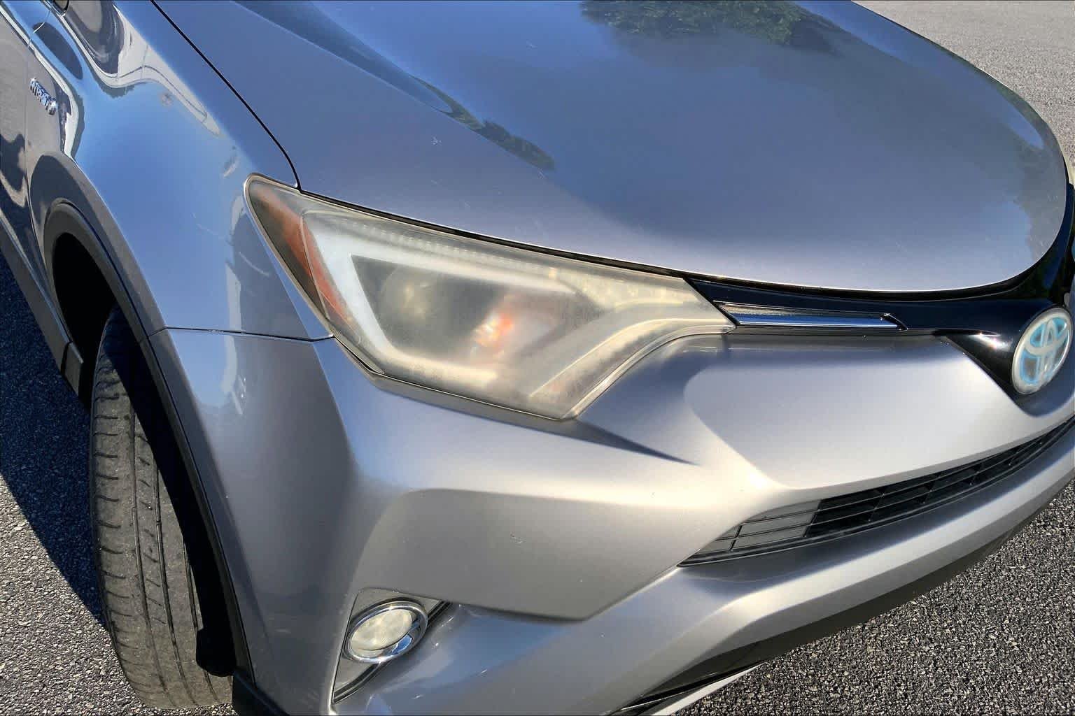Used 2018 Silver Sky Metallic Toyota Hybrid XLE image 26
